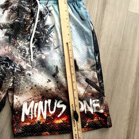 GODZILLA Minus One Rucking Fotten LMTD Release Printed All Over Shorts Mens Sz M - Picture 8 of 11